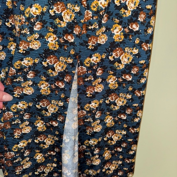 Floral Patterned Maxi Skirt - Picture 3 of 3